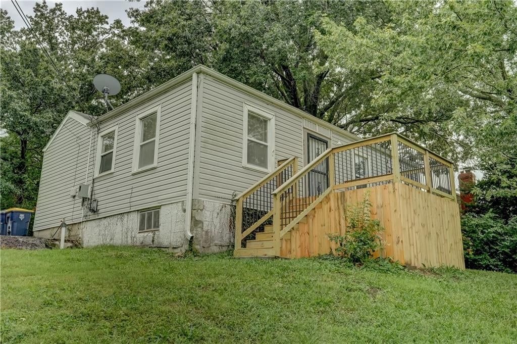Photo 6 of 41 - 7411 E 83rd Street, Kansas City, MO 64138