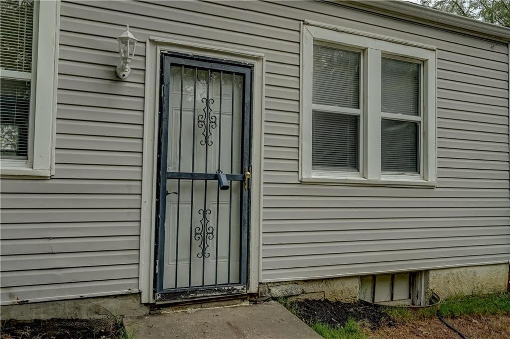Photo 7 of 41 - 7411 E 83rd Street, Kansas City, MO 64138