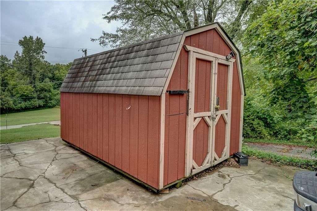Photo 10 of 41 - 7411 E 83rd Street, Kansas City, MO 64138