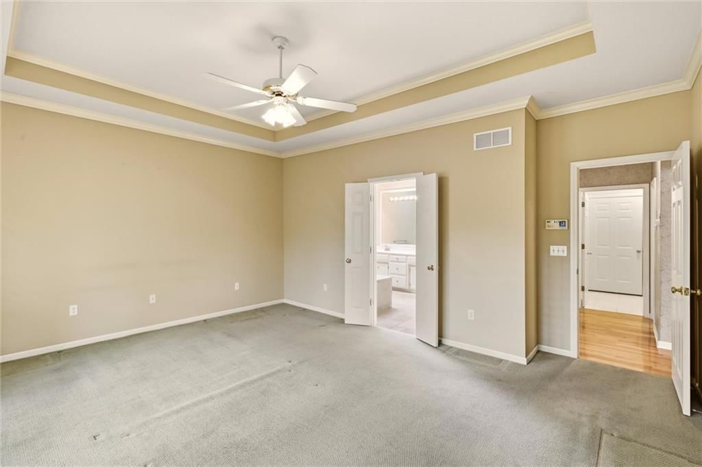 Photo 22 of 36 - 12440 Long Street, Overland Park, KS 66215