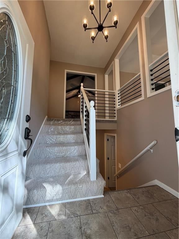 5829 N Norton Avenue — photo 2