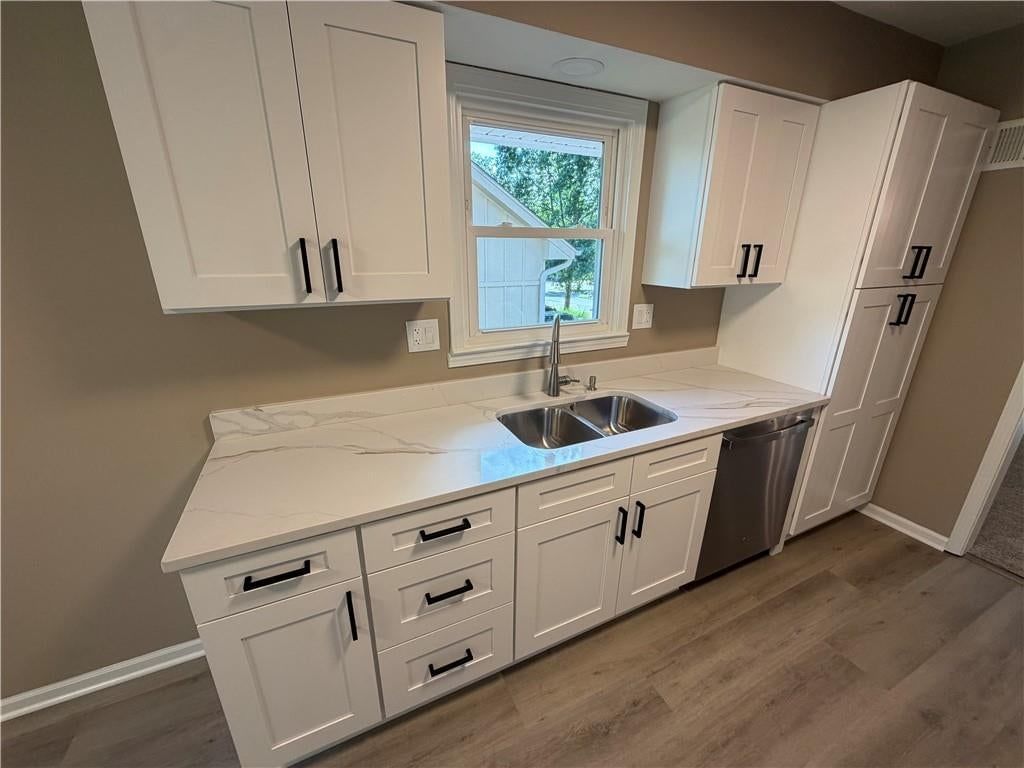 5829 N Norton Avenue — photo 7