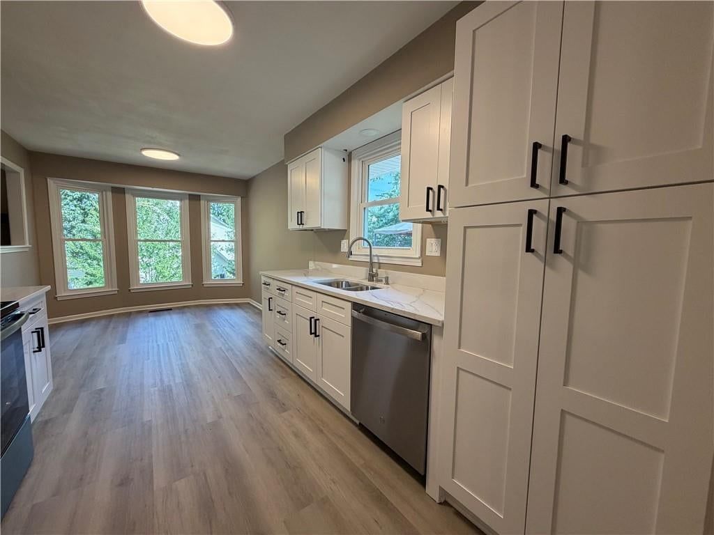 5829 N Norton Avenue — photo 8