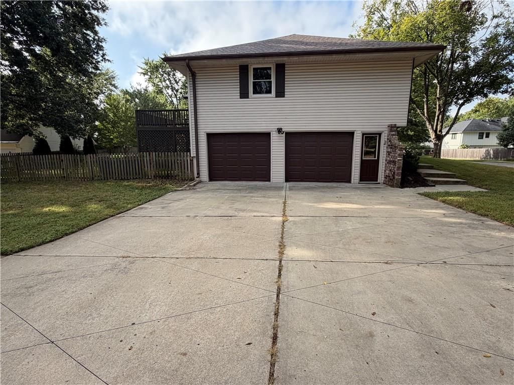 5829 N Norton Avenue — photo 22