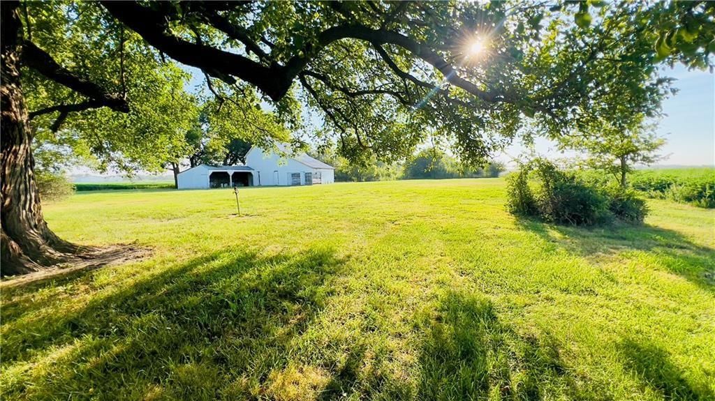 Photo 6 of 7 - 22719 Quivira Road, Bucyrus, KS 66013