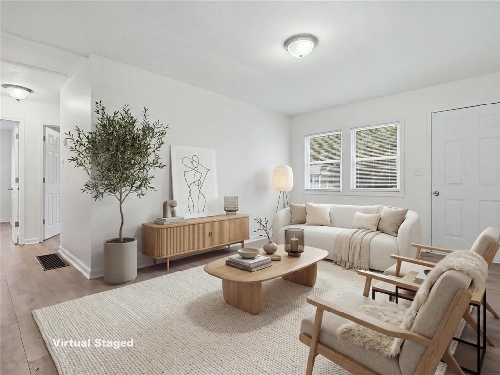2309 S Crescent Avenue — photo 2