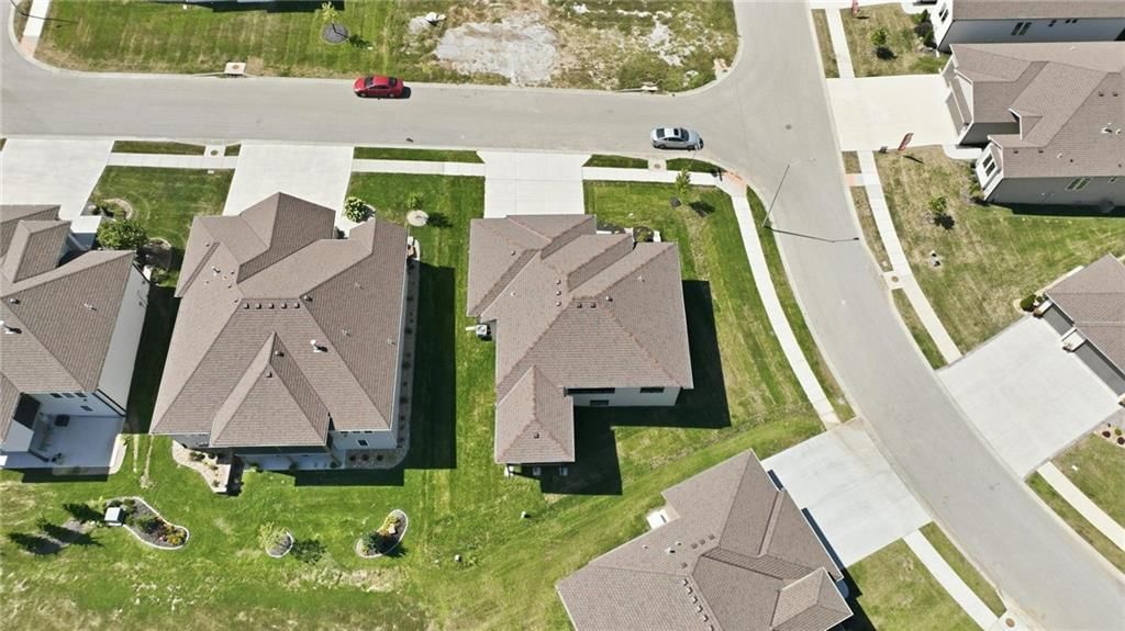 4225 NE Overbrook Drive — photo 9