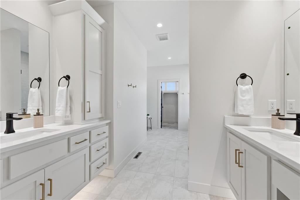 4225 NE Overbrook Drive — photo 21