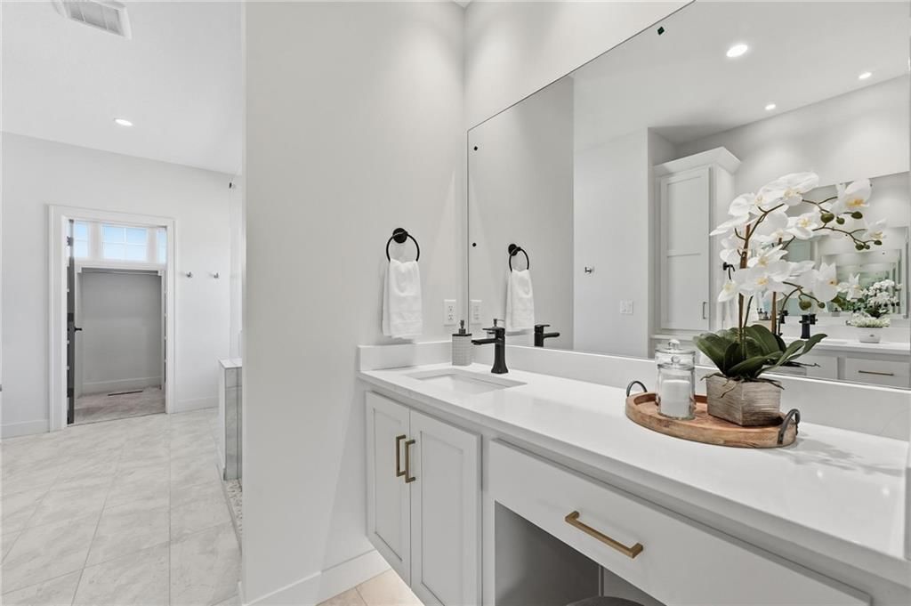 4225 NE Overbrook Drive — photo 23