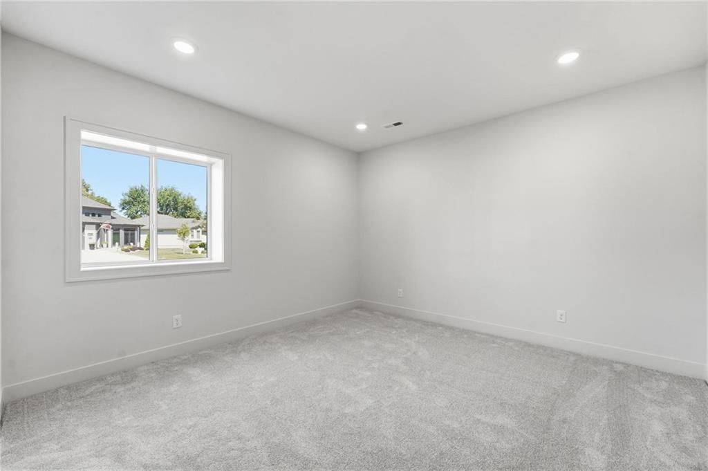 4225 NE Overbrook Drive — photo 48