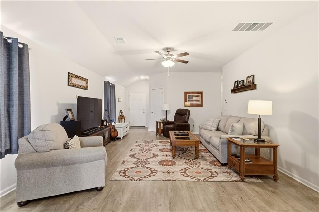 20312 W 193rd Lane — photo 3
