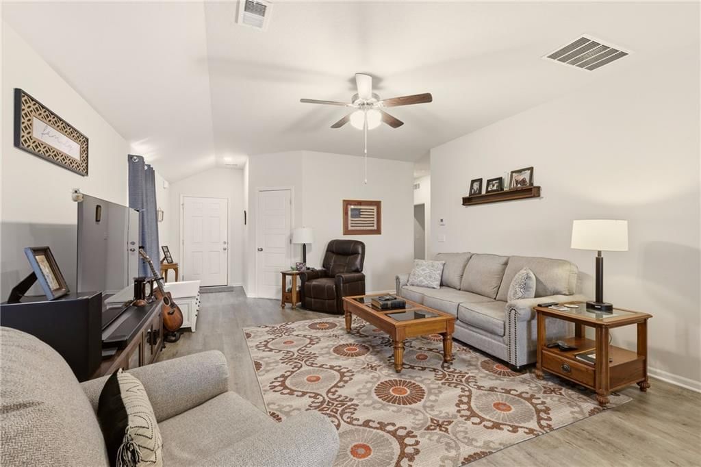 20312 W 193rd Lane — photo 4