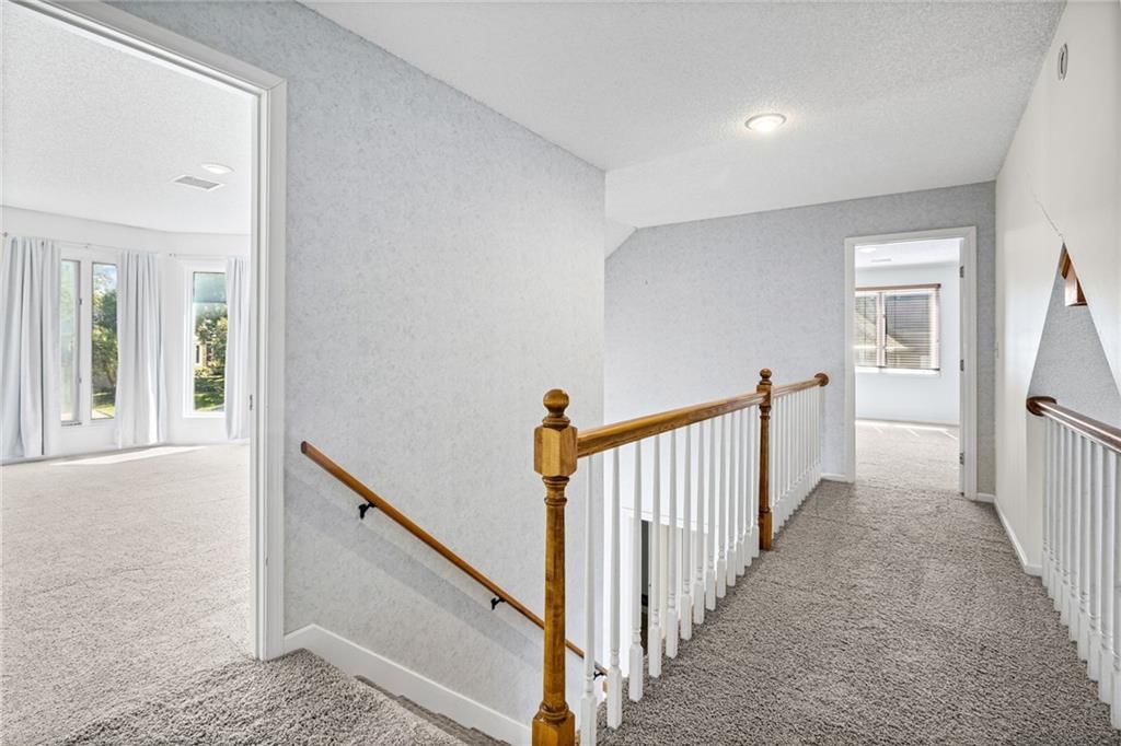 Photo 33 of 53 - 10546 Westgate Street, Overland Park, KS 66215