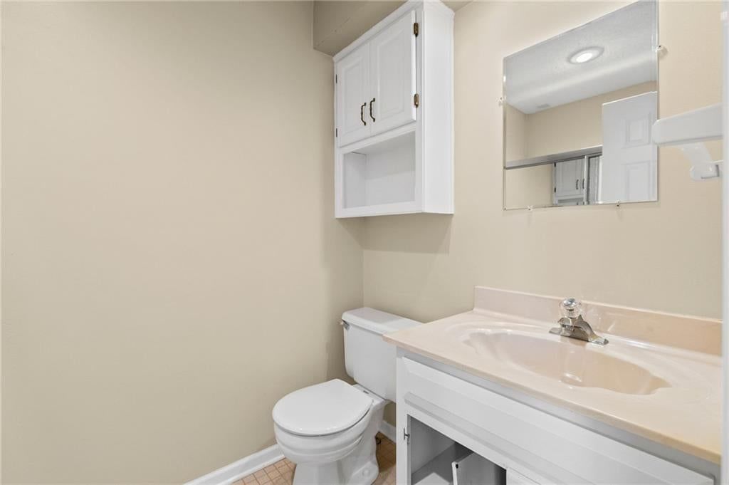 Photo 45 of 53 - 10546 Westgate Street, Overland Park, KS 66215