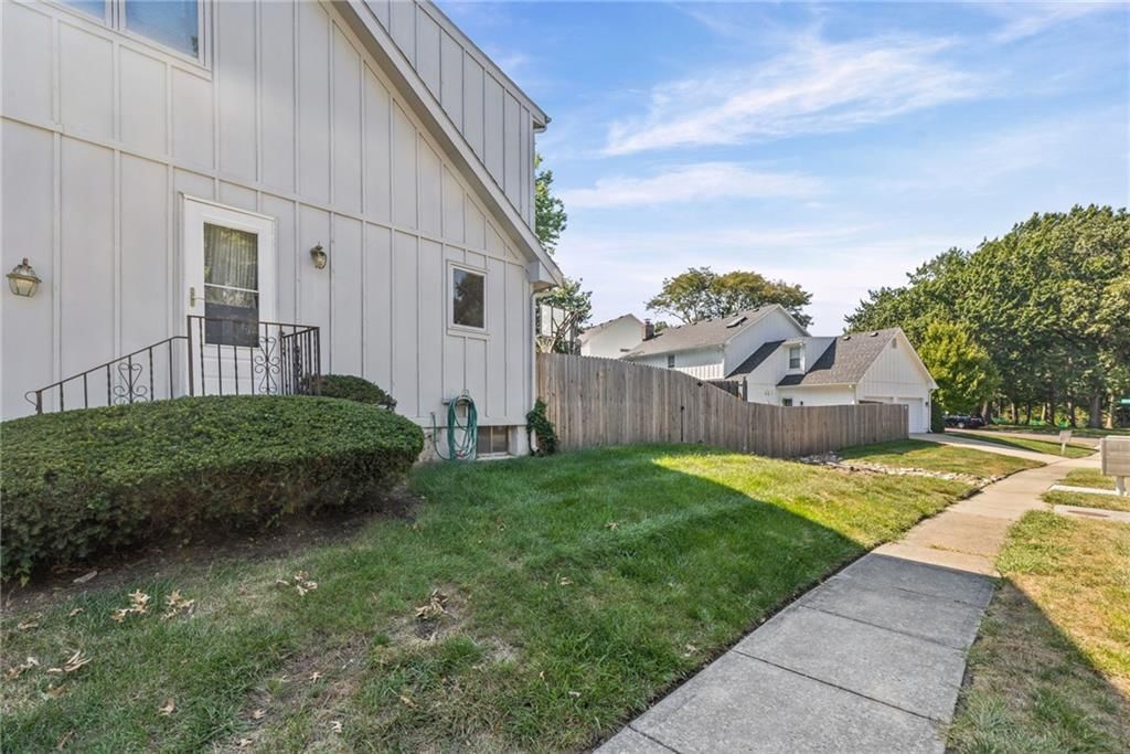 Photo 48 of 53 - 10546 Westgate Street, Overland Park, KS 66215