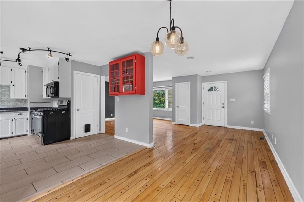 809 E 83rd Street — photo 14