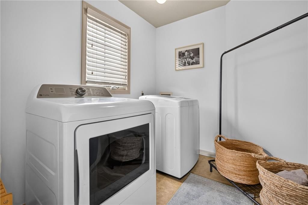 2929 Lewis Circle — photo 44