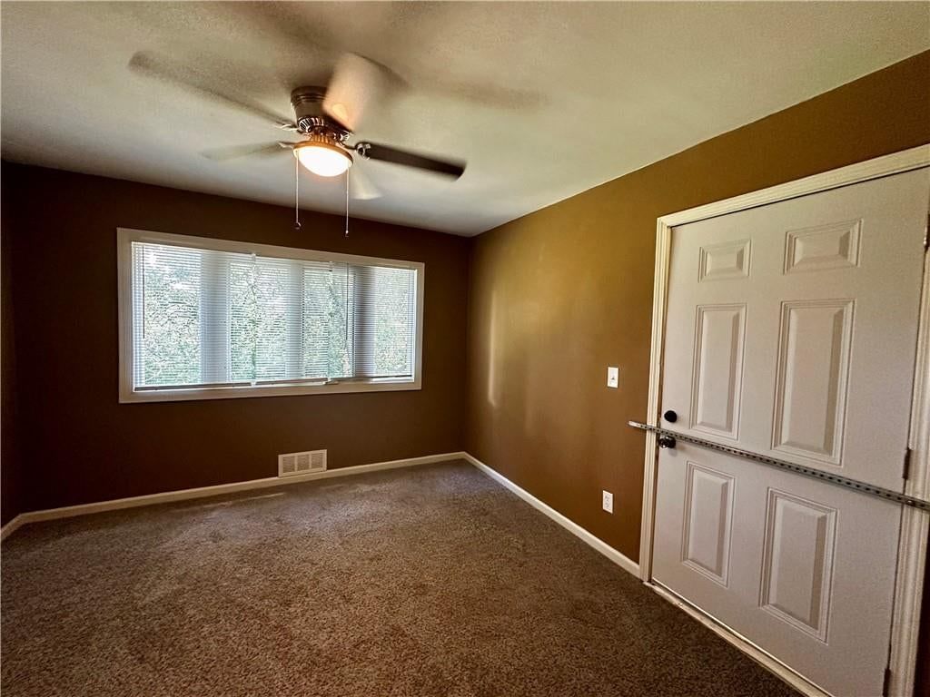 6800 Blue Parkway — photo 9