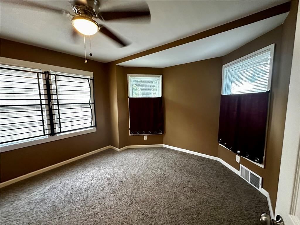6800 Blue Parkway — photo 11