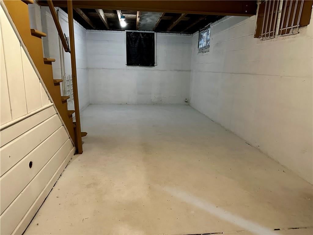 6800 Blue Parkway — photo 17