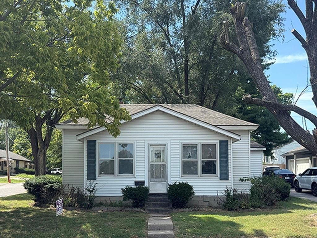 201 NW 15th Street — photo 1