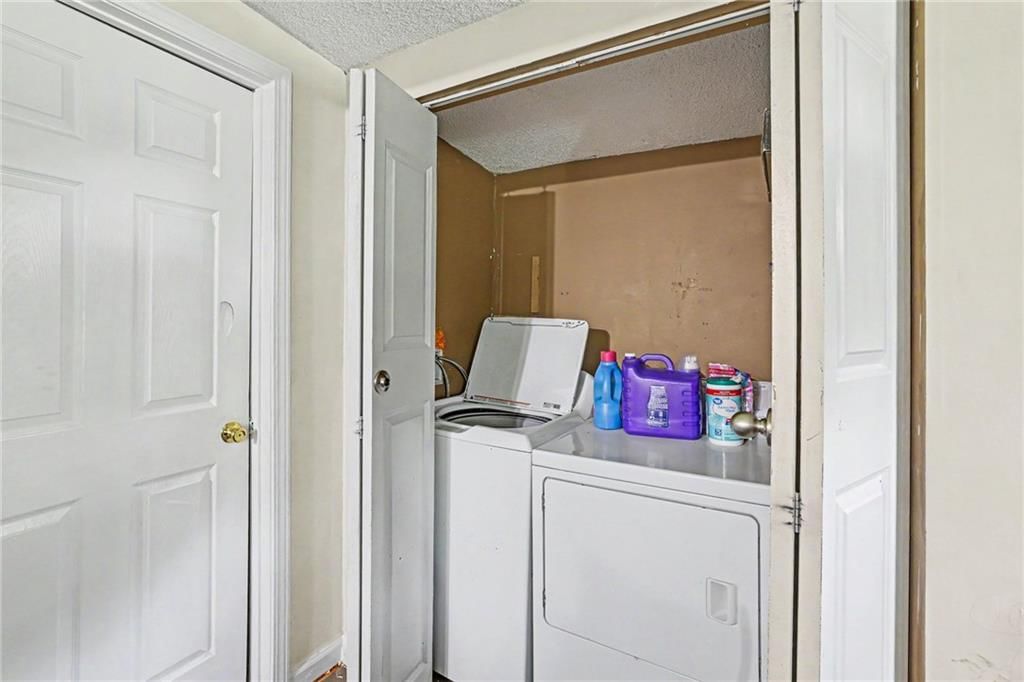 4522 Walker Avenue — photo 13