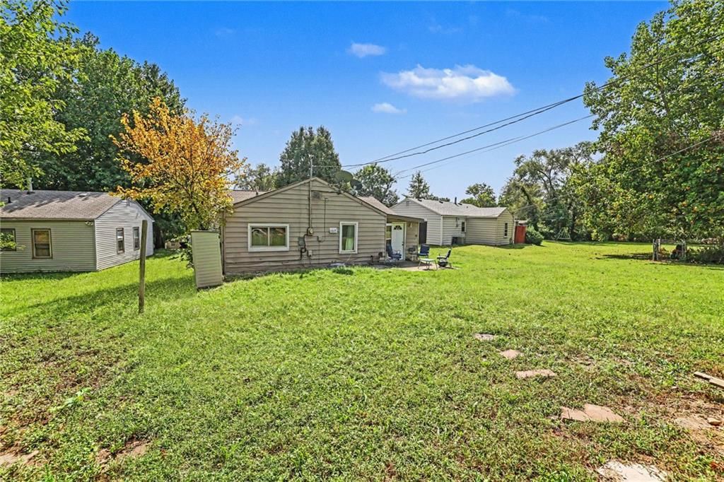 4522 Walker Avenue — photo 14