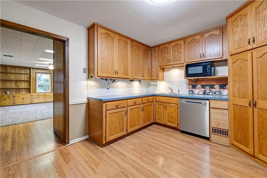 11416 W 67TH Terrace — photo 18