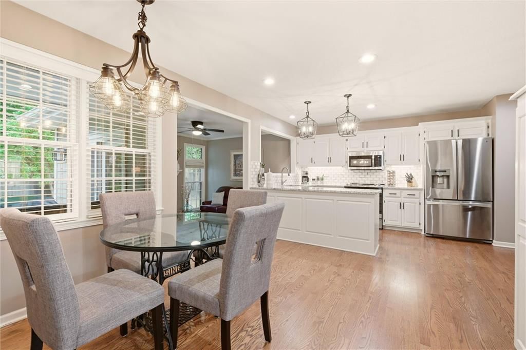 8529 Hall Street — photo 15