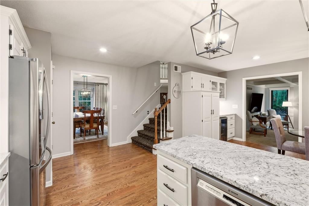 8529 Hall Street — photo 18