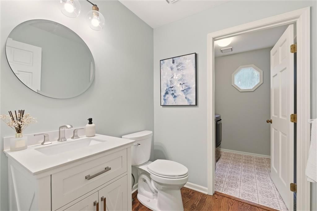 8529 Hall Street — photo 32