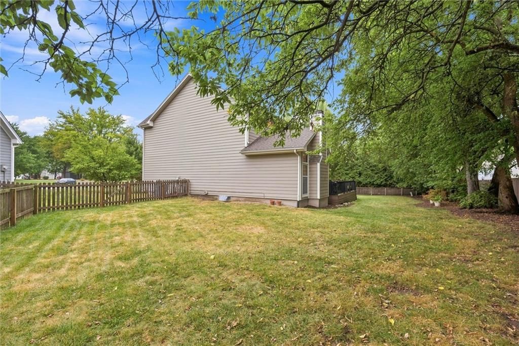 8529 Hall Street — photo 40