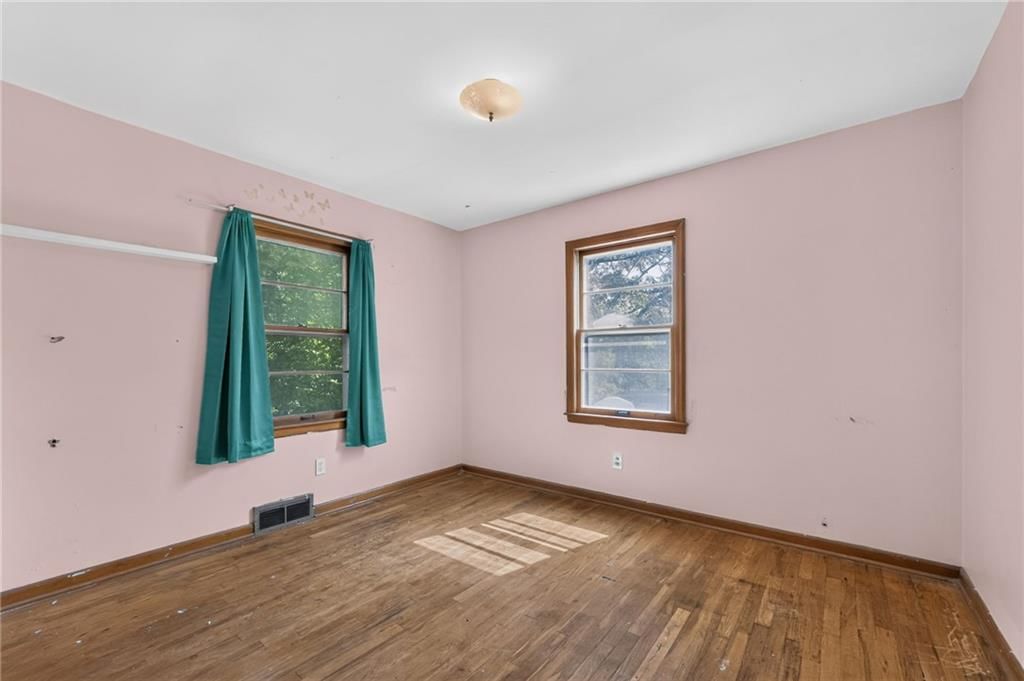 127 Woods Street — photo 25