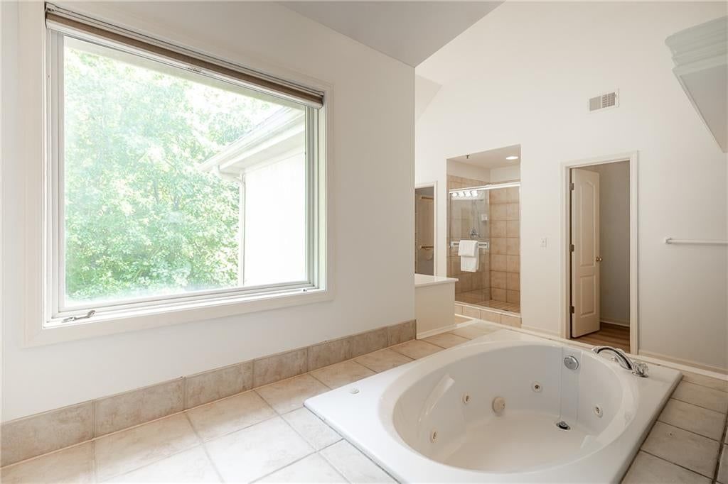10121 NW River Hills Drive — photo 22