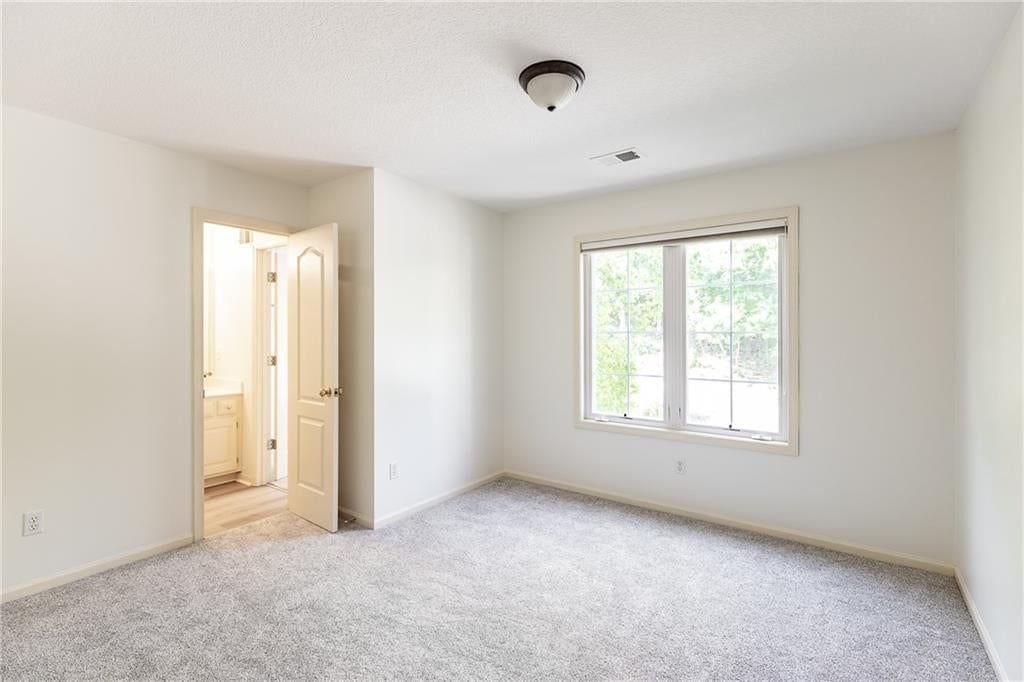 10121 NW River Hills Drive — photo 25