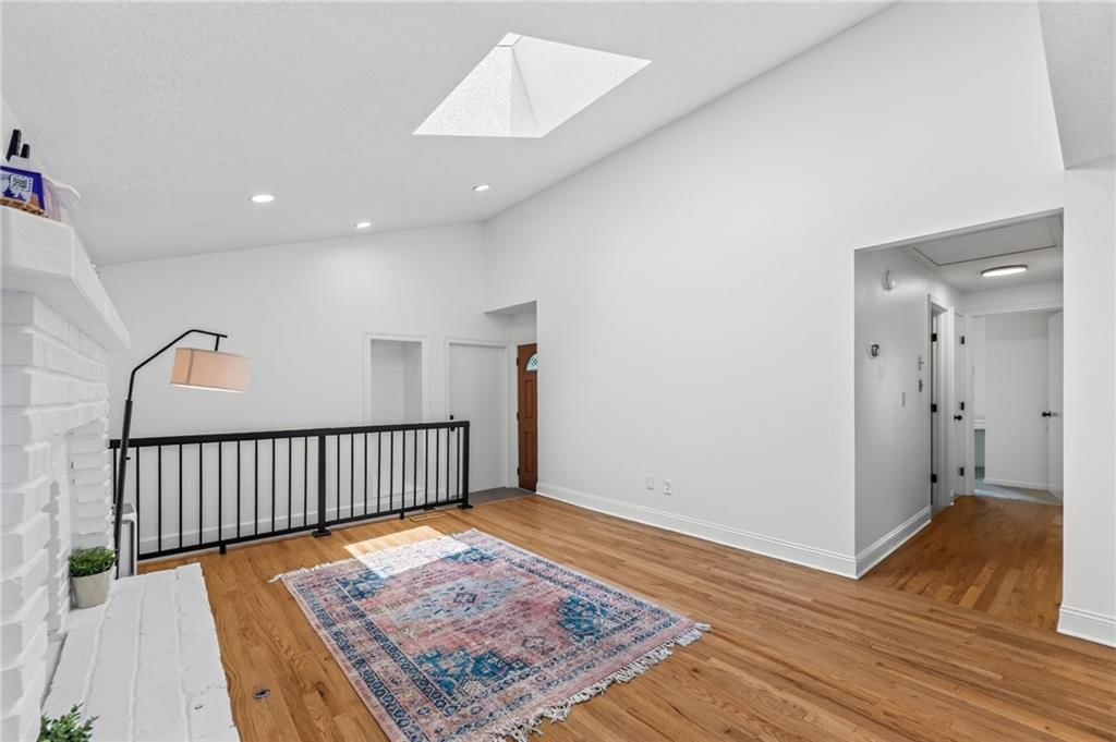 10512 N Oak Trafficway — photo 11