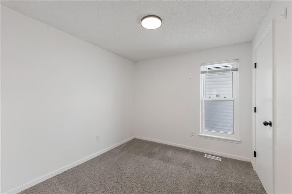 10512 N Oak Trafficway — photo 19