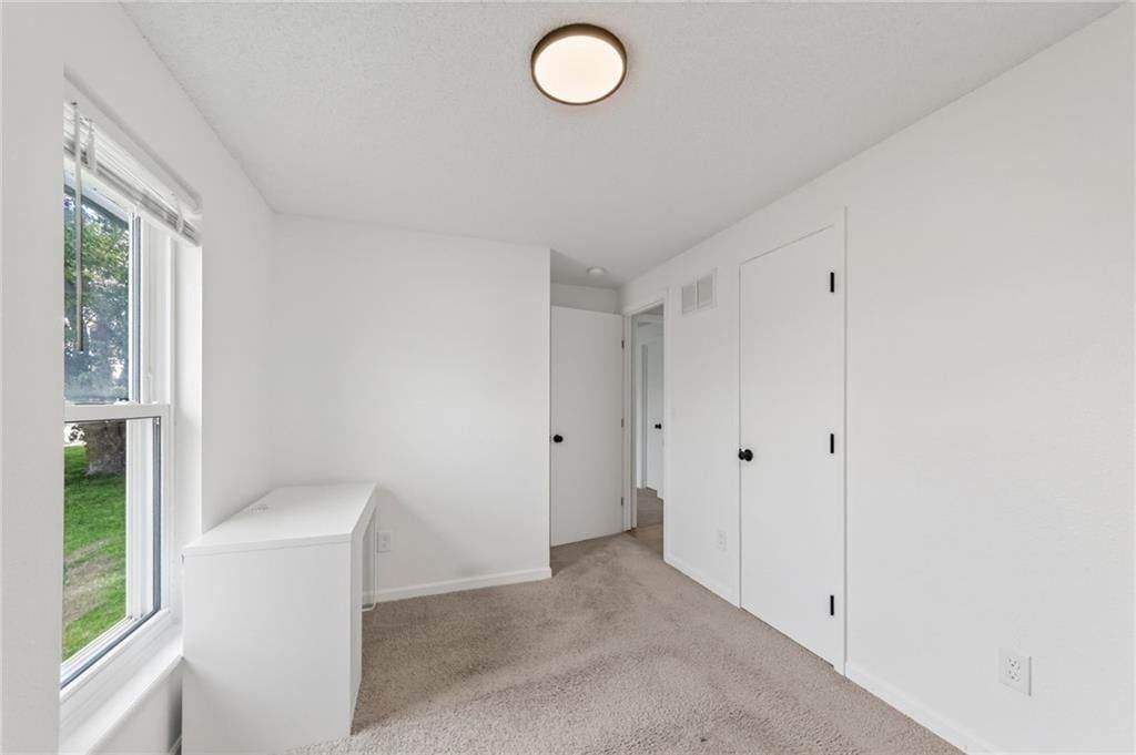 10512 N Oak Trafficway — photo 22