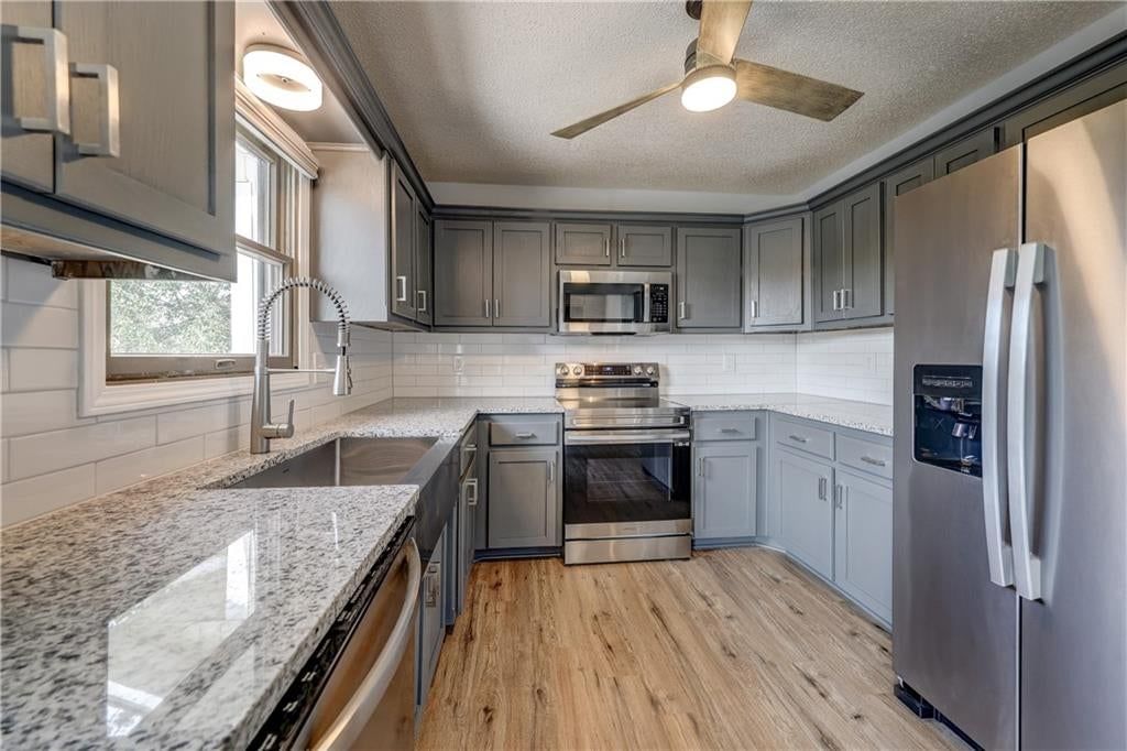 14788 Midway Drive — photo 6