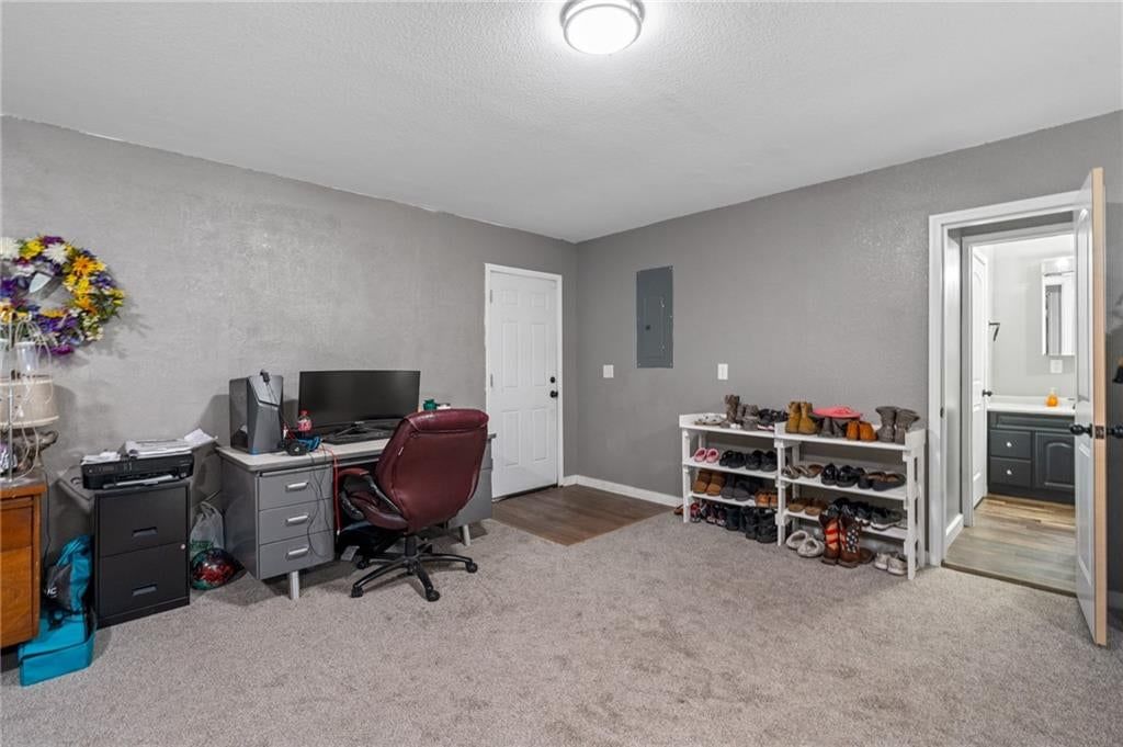 300 N Water Street — photo 17