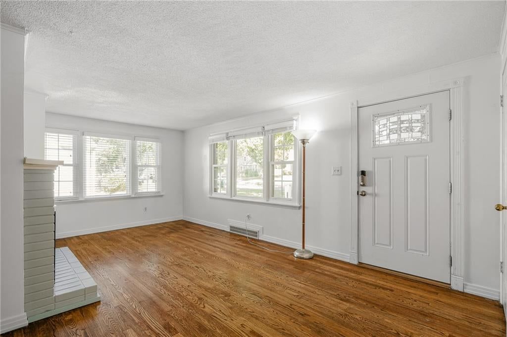 4301 W 62nd Terrace — photo 5