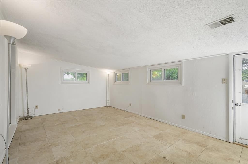 4301 W 62nd Terrace — photo 26