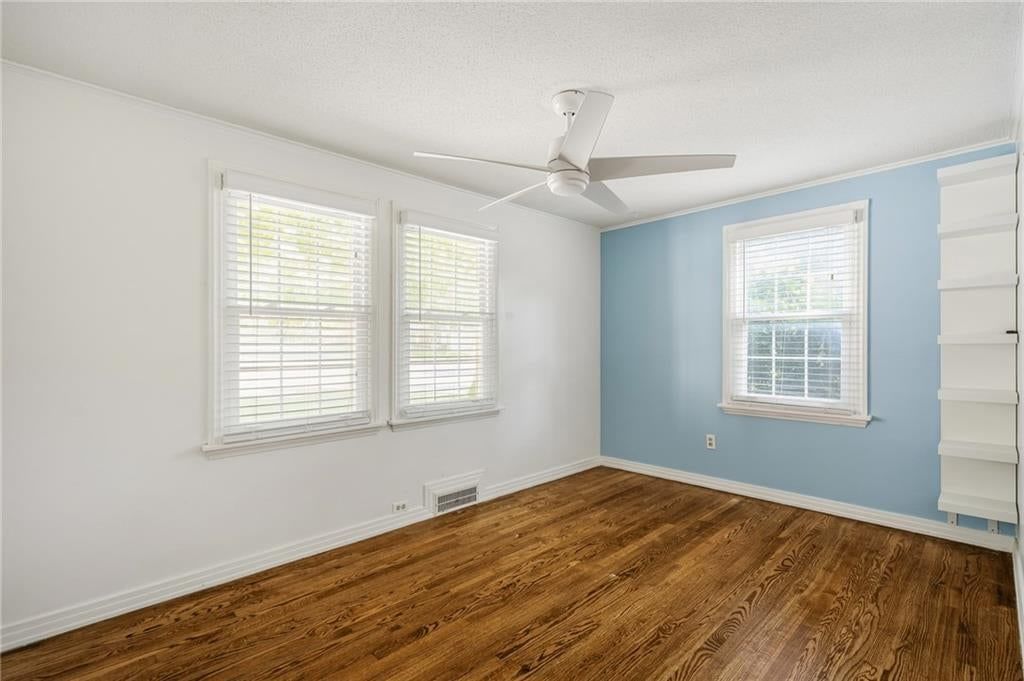 4301 W 62nd Terrace — photo 34