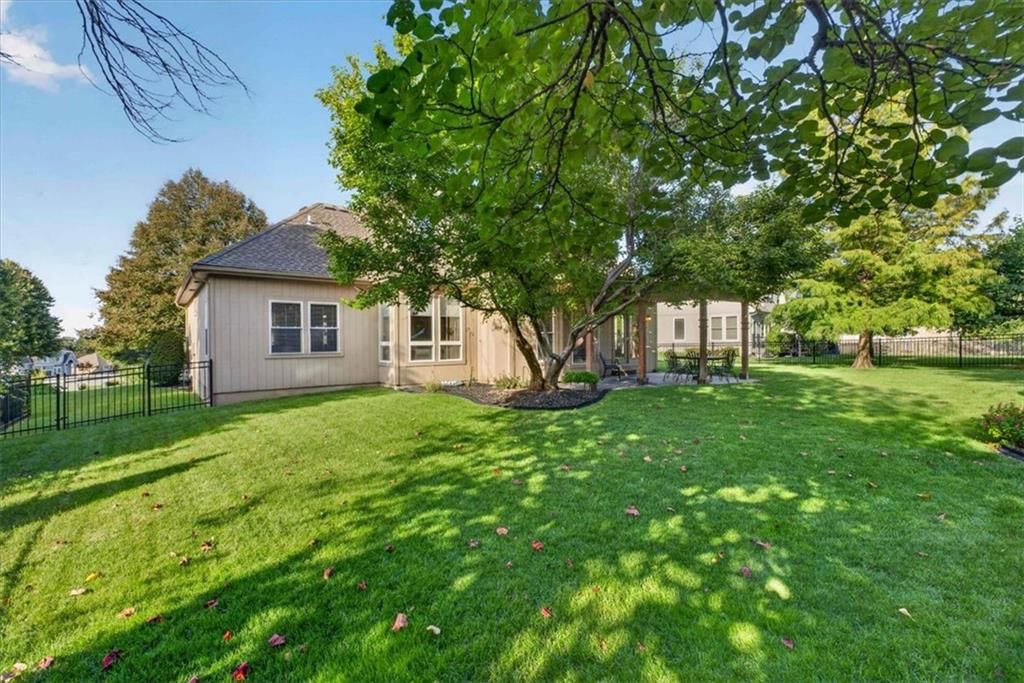 2633 SW Wintergarden Drive — photo 30