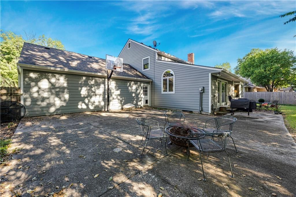 7900 Sagamore Road — photo 40