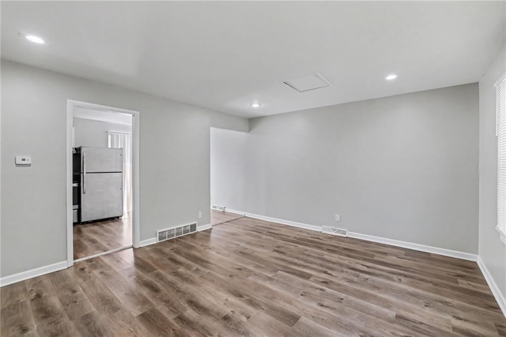 8311 E 110th Street — photo 7