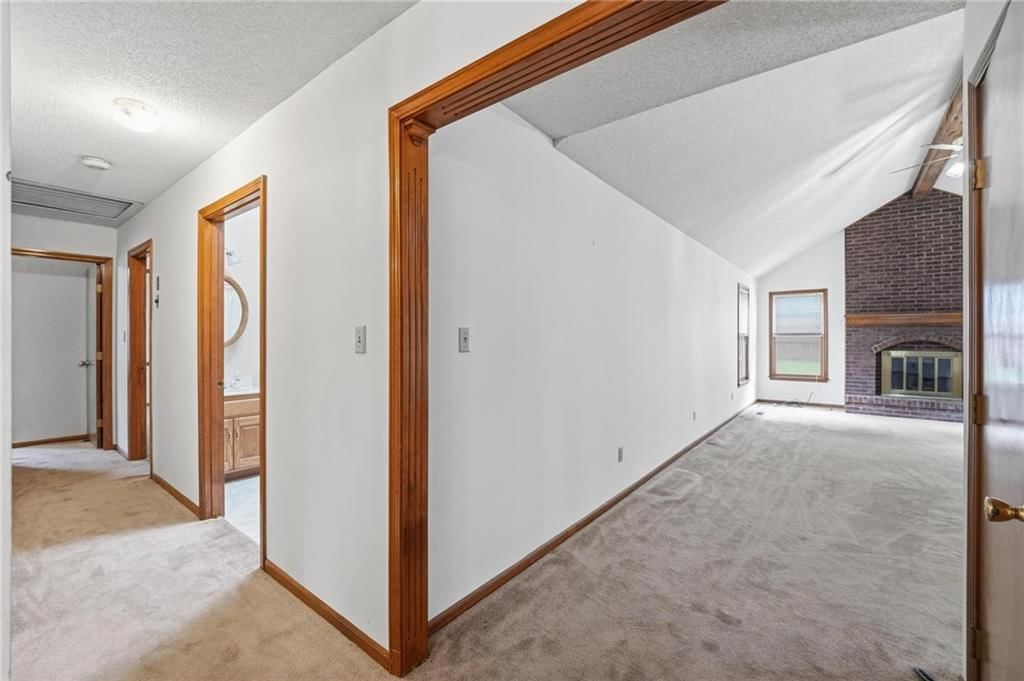 2622 Mohican Avenue — photo 10