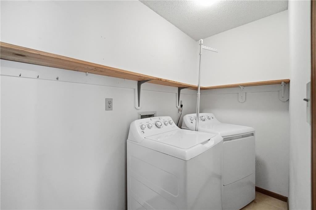 2622 Mohican Avenue — photo 24