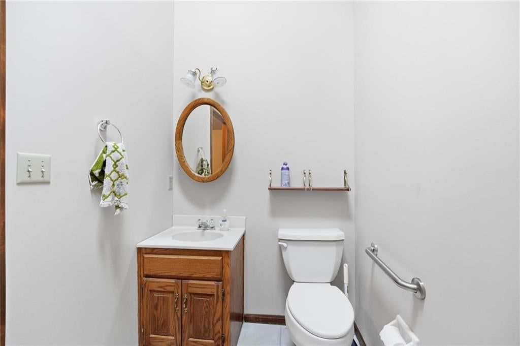 2622 Mohican Avenue — photo 28