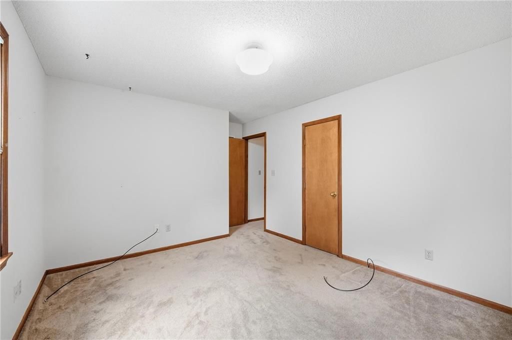 2622 Mohican Avenue — photo 31